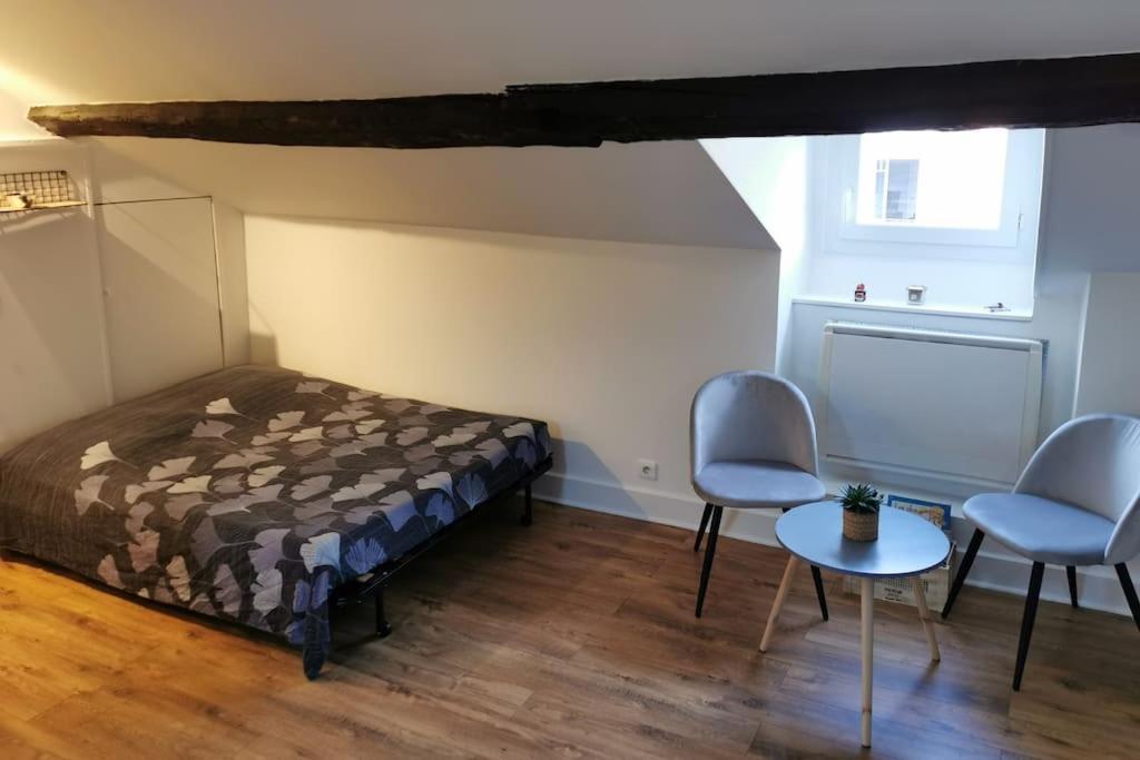Studio Sous Les Toits Proche Paris Et Versailles 샤빌 외부 사진