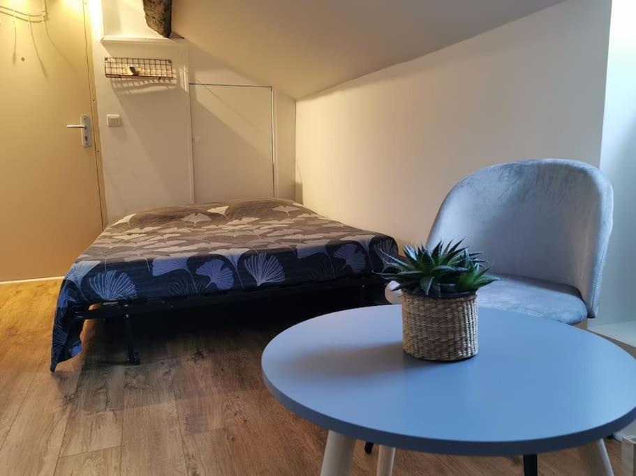 Studio Sous Les Toits Proche Paris Et Versailles 샤빌 외부 사진